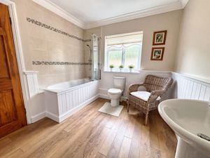 Photo 27- click for photo gallery